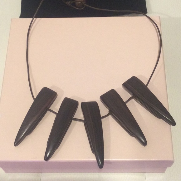 NWOT Victoria Secret Wooden Bohemian Casual Necklace and Bracelet - Picture 2 of 13